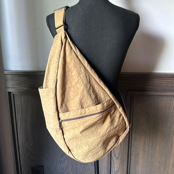 Ameribag Other - Ameribag Healthy Back Bag Size Medium​